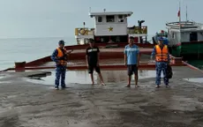 Bắt tàu vận chuyển cát không rõ nguồn gốc trên vùng biển phía Nam