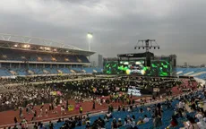 Fan đội mưa kín sân vận động Mỹ Đình, háo hức chờ đợi
G-Dragon và dàn sao Hàn Quốc
