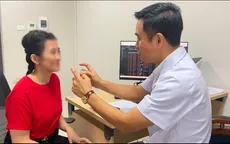 30 năm chờ được cắn một miếng bánh mì của người phụ nữ mang dị tật khe hở môi