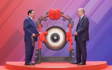 Thủ tướng tìm hiểu hoạt động của Sàn giao dịch chứng khoán Thượng Hải