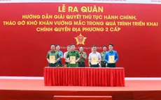 Công an Hà Nội ra quân hướng dẫn thủ tục hành chính triển khai chính quyền địa phương 2 cấp