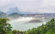 18 giờ ngày 30/6, đóng 1 cửa xả đáy hồ thủy điện Tuyên Quang