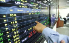 VN-Index vượt mốc 1.375 điểm