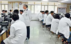 Ấn Độ phá đường dây gian lận chưa từng có trong các trường y