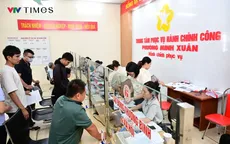 Tuyên Quang: Cán bộ tận tình, người dân phấn khởi làm thủ tục cấp sổ đỏ ngay tại xã