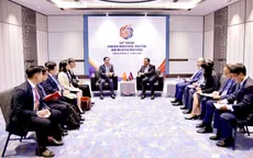 Phó Thủ tướng, Bộ trưởng Ngoại giao Bùi Thanh Sơn gặp Phó Thủ tướng, Bộ trưởng Ngoại giao và Hợp tác quốc tế Campuchia
