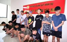Tạm giữ nhóm thanh thiếu niên thấy ai “ngứa mắt” là trêu, gặp đông thì… chạy