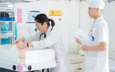 Báo động đỏ liên viện cứu sống bé gái sinh non