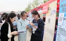 Hơn 12 triệu sinh viên Trung Quốc đối mặt với thực tế khắc nghiệt sau tốt nghiệp
