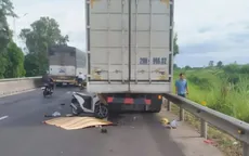 Va chạm xe tải đang đỗ, 3 bà cháu trong cùng gia đình tử vong