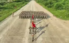 Bước chân người lính đặc công trên thao trường tập luyện diễu binh