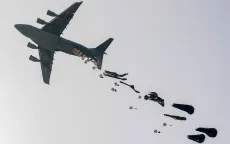 Israel cho phép thả hàng cứu trợ xuống Gaza, thiết lập hành lang nhân đạo