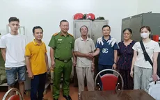 Công an xã kịp thời hỗ trợ cụ ông bị lạc đường lúc nửa đêm về với gia đình