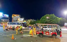 Xe điện du lịch tông 3 người thương vong ở Gia Lai