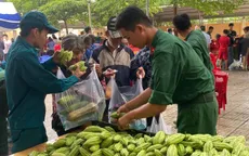 Ấm áp Phiên chợ nghĩa tình tại xã biên giới Tây Ninh