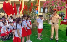 Hà Nội: Tuyên truyền an toàn giao thông cho gần 800 học sinh trước thềm năm học mới