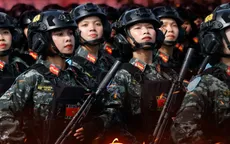 “Đi cùng diễu binh” - Nhập vai thành chiến sĩ tập luyện  nhiệm vụ A80
