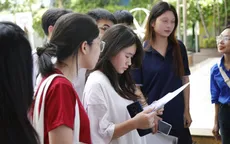 Toàn cảnh điểm chuẩn Đại học 2025: Nhiều ngành ‘kịch trần’, ngành hạ nhiệt