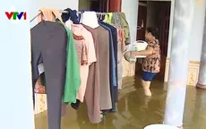 Nước sông Bùi dâng tràn đê, nhiều hộ dân ở Hà Nội sơ tán khẩn cấp