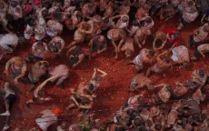 Lễ hội “Tomatina” ở Tây Ban Nha: 120 tấn cà chua biến thành “vũ khí” vui nhộn