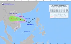 Áp thấp nhiệt đới cách Huế 450 km, Quảng Trị 590 km