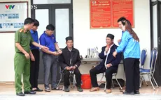 Trao thẻ Đảng nơi biên giới, gắn kết quân dân tuyến đầu Tổ quốc