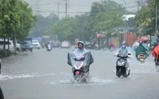 Hoàn lưu bão gây mưa dông, lốc và gió giật mạnh trên nhiều khu vực ở Bắc Bộ