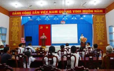 Vùng 2 Hải quân trao gửi yêu thương đầu năm học mới