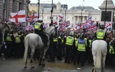 Hơn 110.000 người tham gia biểu tình chống nhập cư tại London (Anh), 26 cảnh sát bị thương