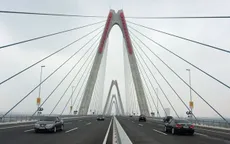 Cầu Nhật Tân cấm toàn bộ phương tiện từ 0h đến 4h