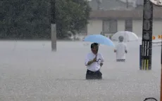 Nhiều địa phương tại Nhật Bản hứng mưa dữ dội chưa từng có
