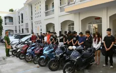 Hẹn nhau qua Facebook, hàng chục “quái xế” náo loạn đường phố lúc rạng sáng