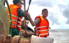 Cà Mau: Kịp thời cứu vớt hai thuyền viên gặp nạn trên biển