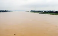 Tổ chức lực lượng canh gác khi lũ đặc biệt lớn trên sông Thao