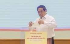 Thủ tướng Phạm Minh Chính và lãnh đạo Chính phủ ủng hộ đồng bào bị thiệt hại do bão lũ