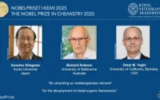 Ba nhà khoa học giành Nobel Hóa học nhờ phát triển khung kim loại - hữu cơ