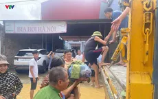 Hà Nội: Lũ sông Cầu vượt đỉnh, sơ tán dân vùng hạ lưu