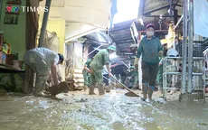 Người dân Cao Bằng trắng đêm dọn dẹp, nỗ lực khắc phục hậu quả sau bão
