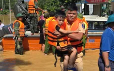 CSGT đường thủy Bắc Ninh vượt lũ giúp đỡ người dân vùng ngập lụt