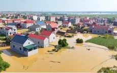 Nhiều khu vực ngoại thành Hà Nội vẫn ngập sâu trong lũ