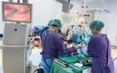 Đi khám vì đau đầu kèm giảm thị lực, phát hiện mắc u màng não