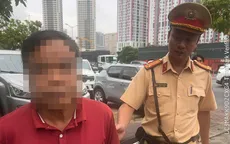 Tài xế lái ô tô đi ngược chiều trên cầu vượt, có nồng độ cồn hơn 3 lần mức cho phép