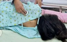 Bé gái 11 tuổi suýt liệt chân sau chấn thương cột sống cổ kéo dài 2 năm