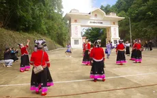 12 năm kết nghĩa hữu nghị giữa thôn Lồ Cố Chin (Việt Nam) và thôn Lao Kha (Trung Quốc)