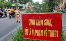 Cao điểm kiểm tra nồng độ cồn: Vừa bắt đầu đã có tài xế vi phạm "kịch khung"