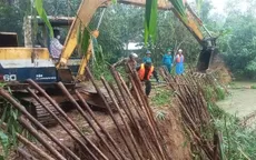 Khẩn trương gia cố đoạn sạt lở sông Bù Lu