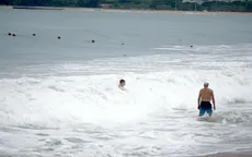 Khánh Hòa: Người dân và du khách không tắm biển trong mùa mưa bão