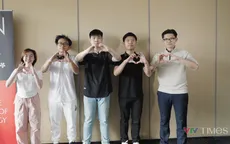 Đương kim vô địch Olympia và dàn cựu thí sinh 'tiếp lửa' cho 4 nhà leo núi trước giờ G