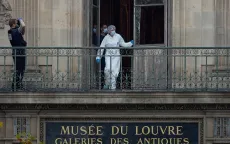 “Điểm đột nhập” Bảo tàng Louvre bất ngờ thành tọa độ check-in mới của du khách