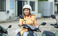 Hà Nội: CSGT tập huấn kỹ năng lái xe gắn máy an toàn cho học sinh